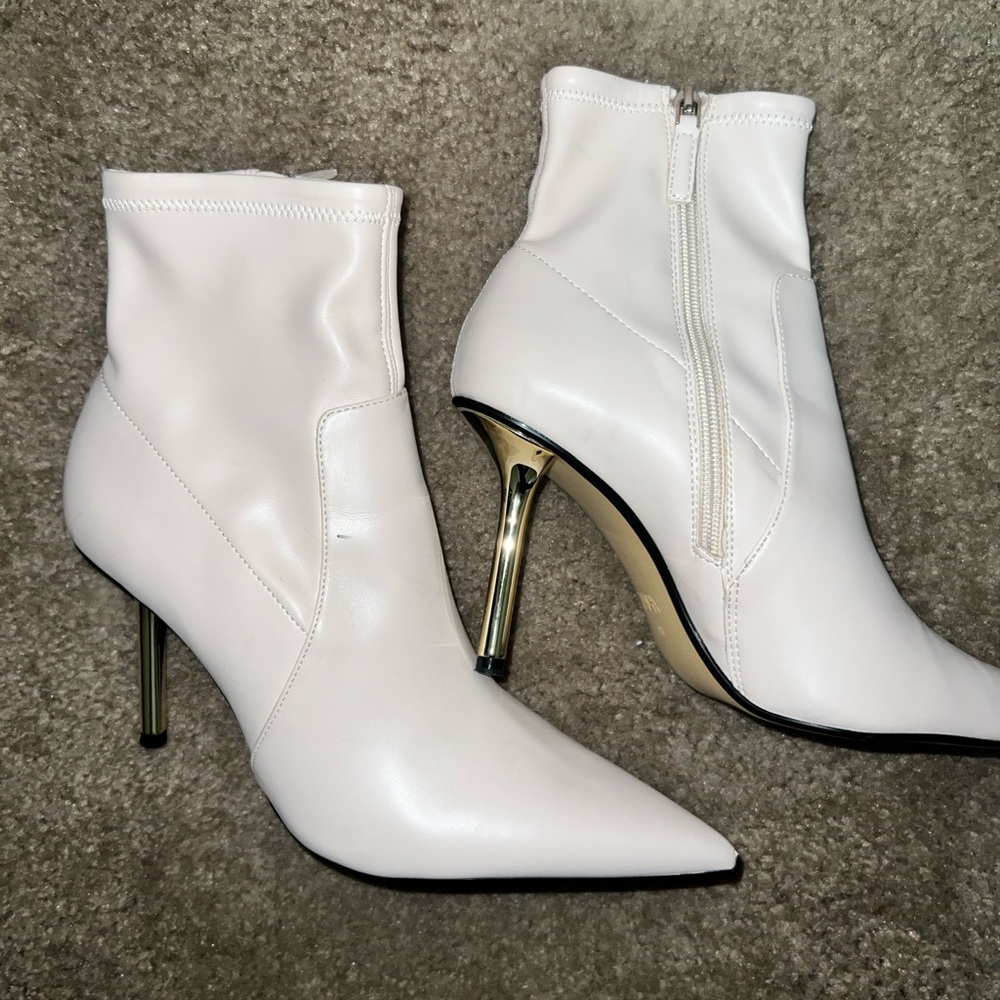 Ivory Cream faux leather Zara Boots - size 10
